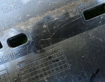 audi a6 maska sline 2015+ ( puknutá ) - 2