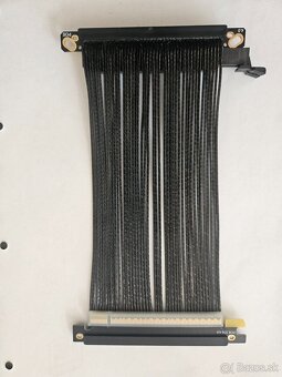 PCIe 4.0 x16 riser cable - kabel na grafiku - 2