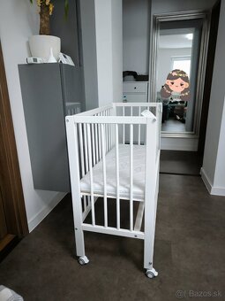 Detská postieľka s posuvnými roštom - 2