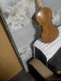 Predám staré husle - 2