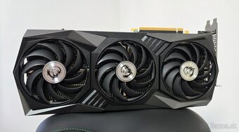 MSI GeForce RTX 3080 Gaming Z Trio 10G LHR - 2