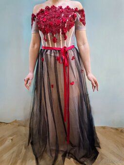 Nove plesove saty S-M vhodne aj na maskarny bal - 2