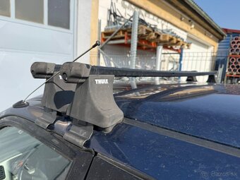 Thule priečky na strechu auta - 2