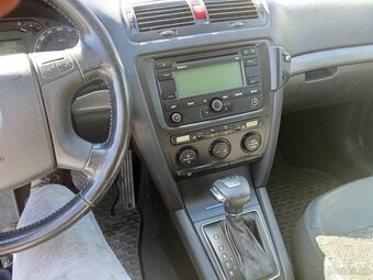 Predám Škoda Octavia 2 combi - 2