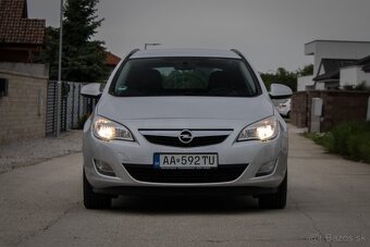 Opel Astra Sport Tourer ST 1.7 CDTI ECOTEC - 2