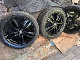 Originál čierne disky 5x112 + Michelin Alpine 6 215/45 r17 - 2
