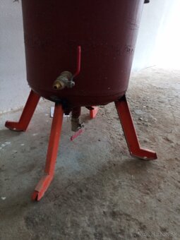Kompresor80 l 380v a 120 litrovy zasobnik - 2
