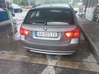 BMW rad 3 318 i E91 facelift - 2