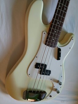Precision bass - 2