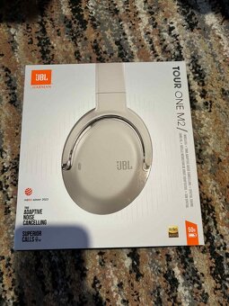 JBL tour m2 - 2
