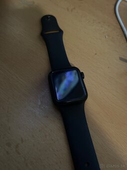 Apple watch SE 2022 40mm v záruke - 2