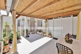 Španělsko,Torrevieja, Parque las Naciones 3kk - 2