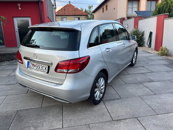 Predám Mercedes B trieda 180 A/T s benzínovým motorom - 2