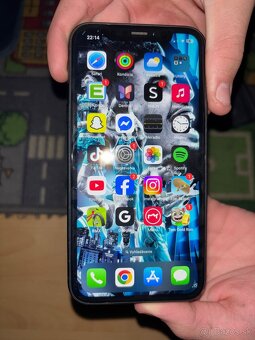 iPhone xr - 2