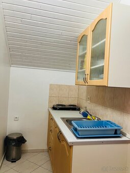 Prenajmem garsonku na podkroví v Krušovciach - 2