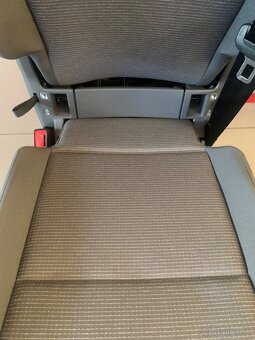 NOVÉ Prostřední sedadlo VW Multivan T7 v Top Stavu - 2