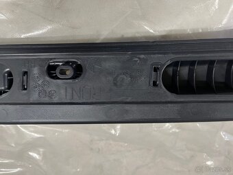 Jeep Compass stresna lista prava - 2