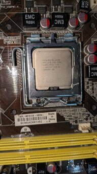 ASUS P5KPL-AM SE + Intel Core 2 Duo E5300 - 2