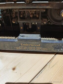 Písací stroj Underwood - 2