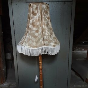 Lampa podlahová . - 2