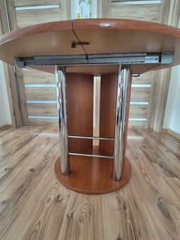 Kuchynský stôl - 2