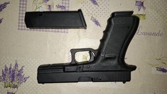 Glock 17 gen 4, 9x19, ako nový - 2