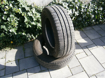 Predám 2x letné pneu Goodyear 215/65 R16C 109/107T - 2