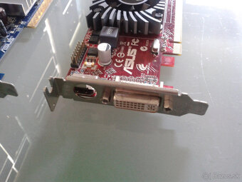 nvidia gt 6200 agp a ati 5450 pcie lowprofil za 10e kus - 2