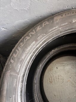 Bridgestone 225/50R17 - 2