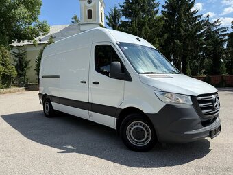 Mercedes-Benz Sprinter 211 - 2