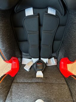 Autosedačka Britax Römer Advansafix III - 2