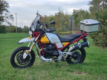 Moto Guzzi V85TT - 2