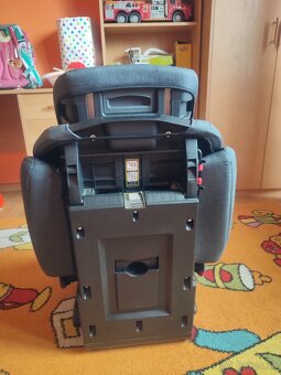 Autosedačka Petite&Mars Prime za 50 eur od 8 do 36 kg - 2