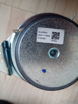 JBL - 2