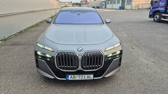 BMW rad 7 740d mHEV xDrive A/T TOP STAV - 2