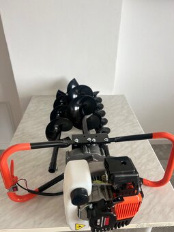 Benzinový zemný vrtak 3x vrtak - 2