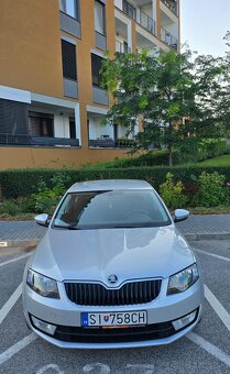 Škoda Octavia 1.6 TDI Ambition DSG - 2
