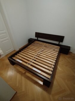 Manželská posteľ 160x200 s nočnými stolíkmi - 2