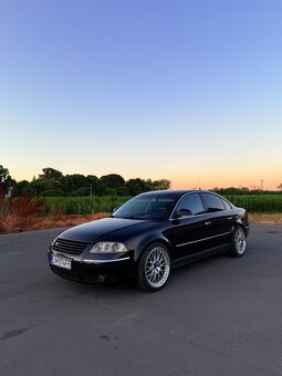 Volkswagen Passat 4.0 W8 - 2