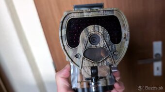 Fotopasca Eyecon Jag - Ma Poskodeny Drziak na Baterky - 2