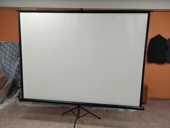 Predám domáce kino + plátno na projektor - 2