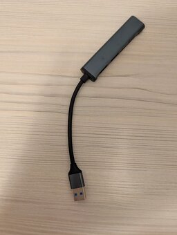 USB Hub / Adaptér – 3× USB 3.0, SD + microSD čítačka - 2