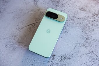 Smartfón Google Pixel 9 5G, zelený + 3ks kryty grátis - 2