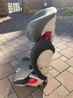Predam autosedacku Romer Britax Kidfix 15-36 kg - 2