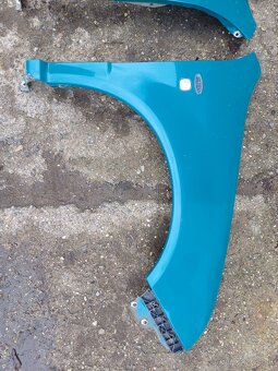 ŠKODA FABIA 1 PREDNÉ BLATNIKY - 2