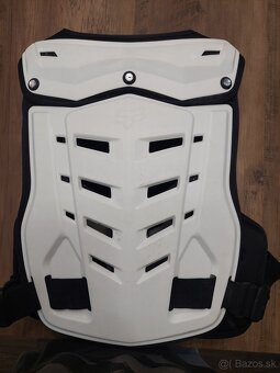 Chranic hrudi FoX - 2