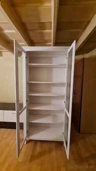 Predám Hemnes Vitrinu - 2