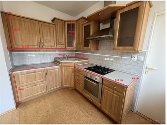 Predám kuchynskú linku - 2