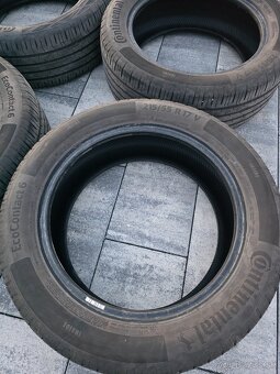 Continental 215/55 R17 V - 2