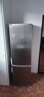 Predám kombinovanú chladničku s mrazničkou - 2